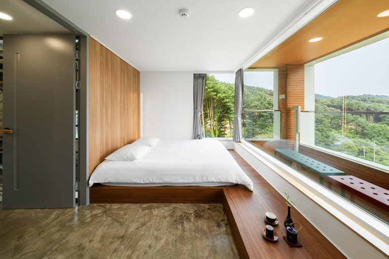 Bedroom, Gapyeong Altermundi Pool Villa, Gapyeong