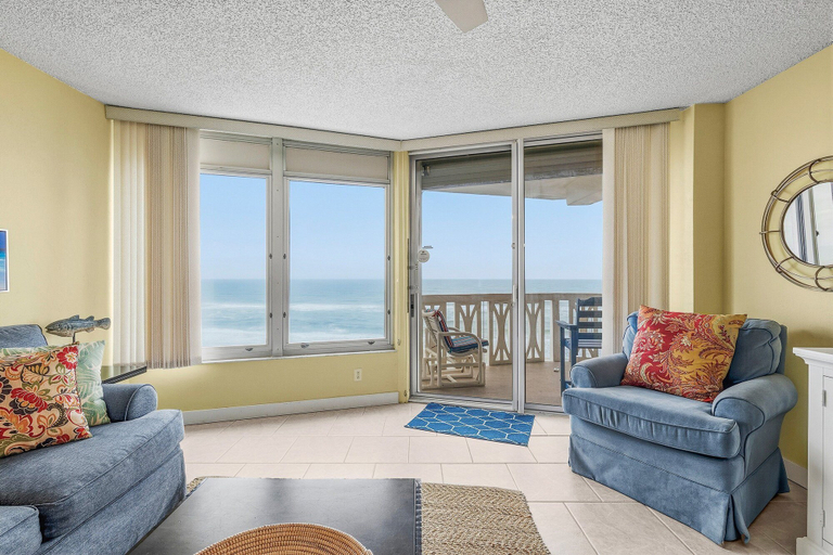 Living area 2, Van Lee 604 - The Sea Goose, Volusia
