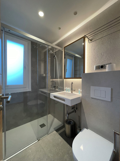 Bathroom 5, Hostal Ibaisek, Navarra