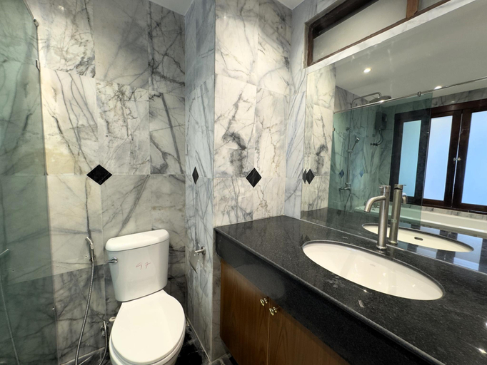 Bathroom 3, Spacious 2BR Corner Condo - Garden View Balcony - Royal Hill Resort, Pattaya