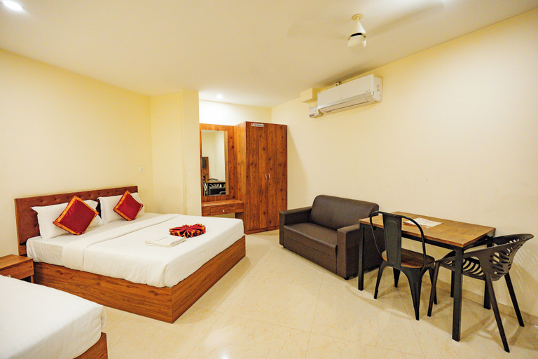 Room 4, Hotel Rajdhani Inn & Suites, Dakshina Kannada
