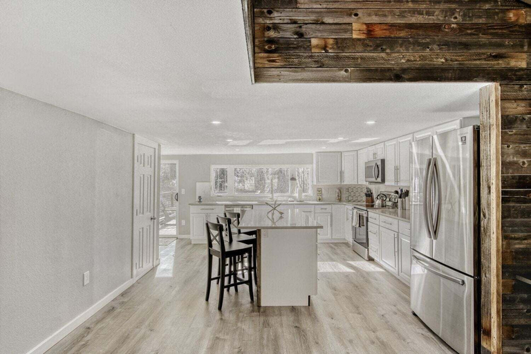 Private kitchen 3, Black Hawk Getaway W/ Hot Tub 3 Bedroom Cabin, Gilpin