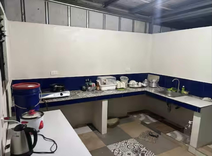 Shared kitchen facilities, Relaxing Resort Stay at Ashelma Resort, Dauis
