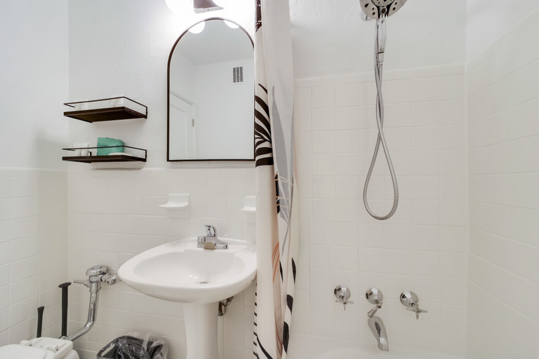 Bathroom 3, Tropics Hotel, Miami-Dade