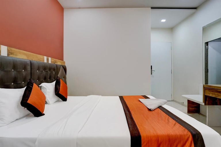 Room 2, Glitz The Veera Plus, Mumbai Suburban