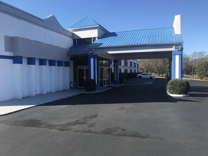 Exterior & Views 1, Rodeway Inn Stone Mountain, DeKalb