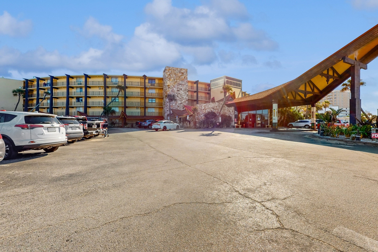 Exterior 4, Daytona Hawaiian Inn 431, Volusia