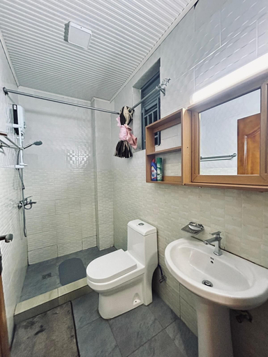 Bathroom 2, THE ZENVARA HOMES, Gasabo