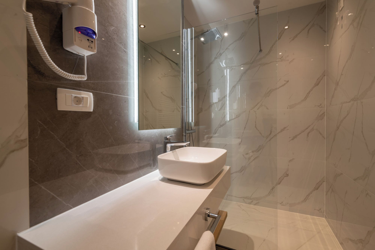 Bathroom 4, Hotel Sunce doo Neum, Herzegovina-Neretva
