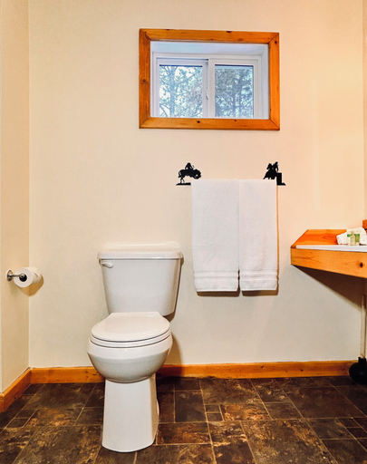 Room 2, Cow Lake Store and Resort, Division No. 9