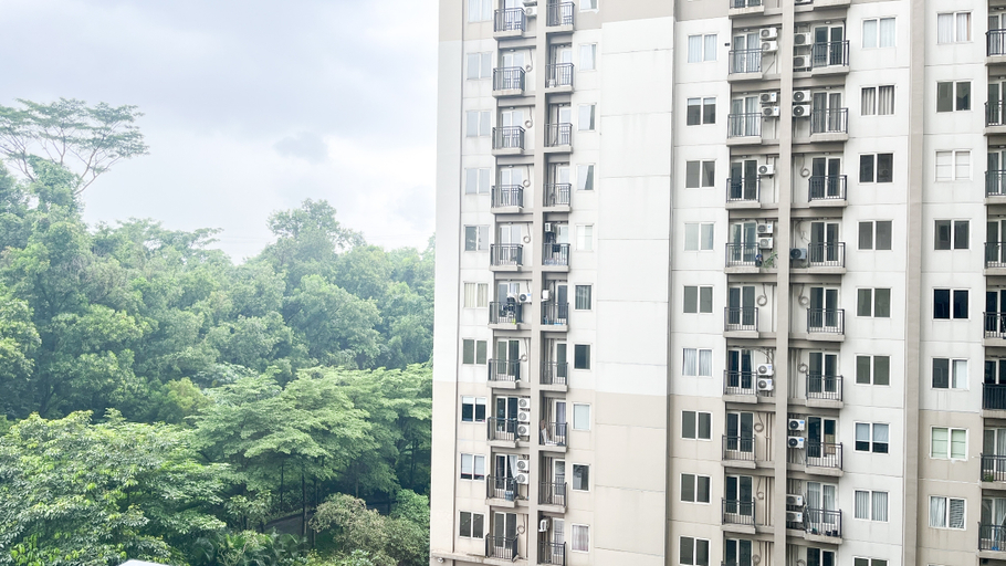 Exterior 4, Nice Look 2BR at Podomoro Golf View Apartment By Travelio, Bogor