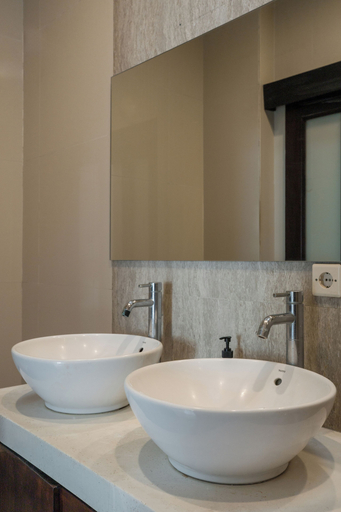 Bathroom 3, Villa Aura, Badung
