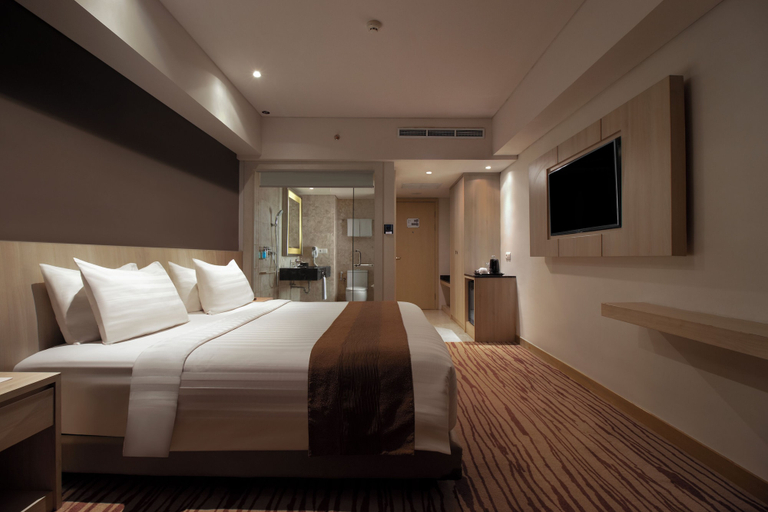 bedroom 12