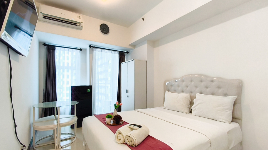 Bedroom 3, Nice and Restful Studio at Benson Supermall Mansion Apartment By Travelio, Surabaya
