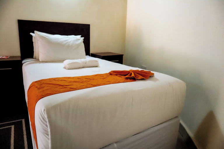 Bedroom 5, Nkanga Hotel, Chobe