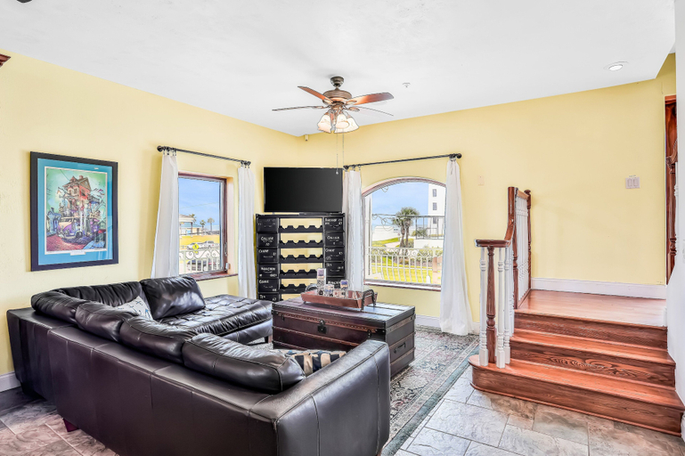 Living area 5, NSB Sea Turtle Manor, Volusia