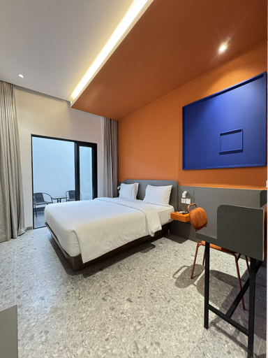 Lifstay (Baloi) By OS Management Room Type - DELUXE BALCONY ROOM