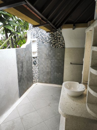 Bathroom 5, Umah Watu Villas, Badung