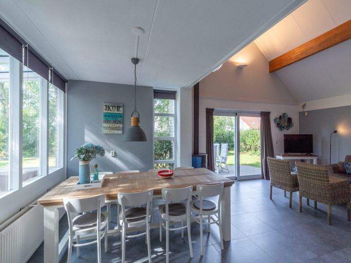 Others 3, Holiday Home by Beach in Ooghduyne, Den Helder