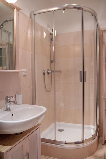 Bathroom 4, Hotel Tynec, Benešov