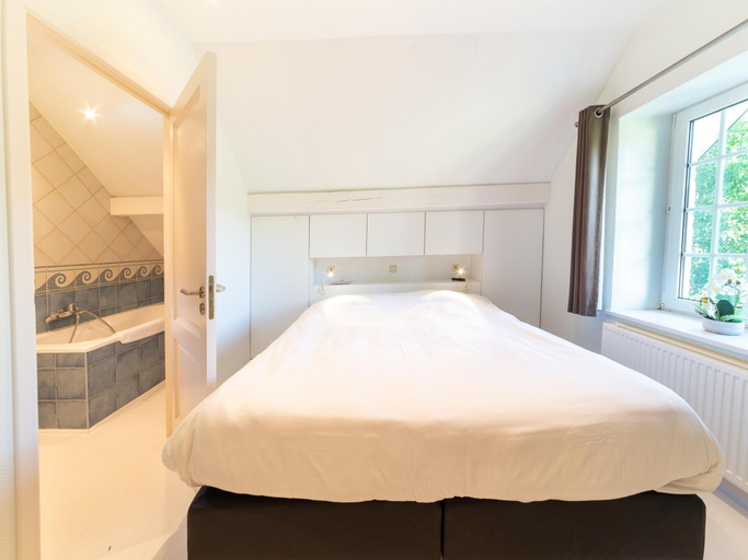 Bedroom 3, Holiday Home in Spa near Thermal Baths, Liège