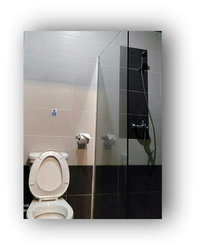 Bathroom, Gina Suite Hotel, Bandar Seri Begawan