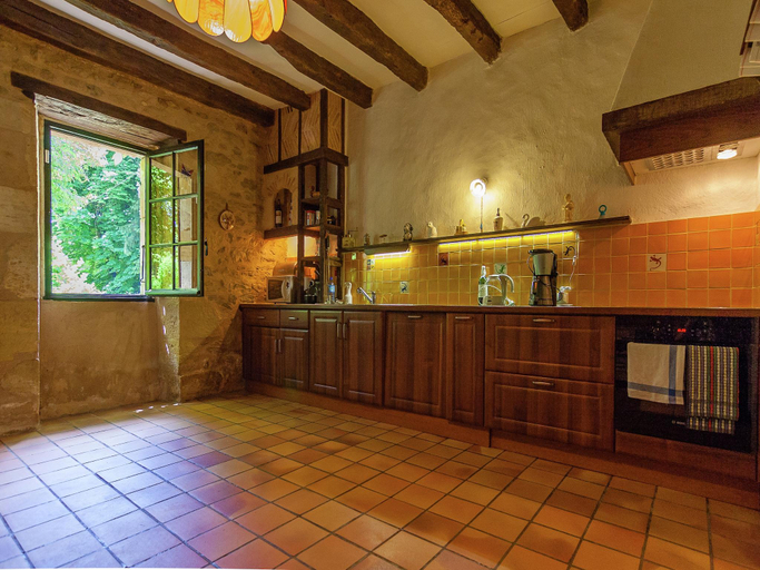 Food & Drinks 3, Large farmhouse with private garden, Dordogne