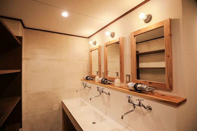 Bathroom 5, chAho Hostel Nirasaki / Outdoor Base, Nirasaki