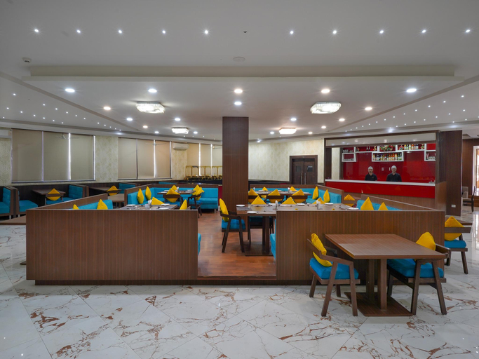 Food & Drinks 5, Palette The Royal Castle Resort by CheckIn, Rajkot, Rajkot