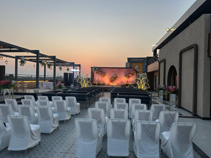 Food & Drinks 4, Pinky Hotel, Dausa