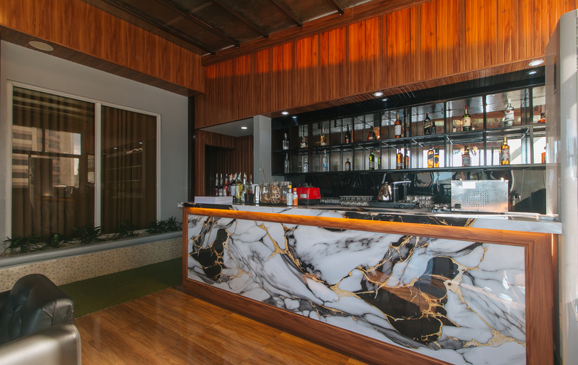 Food & Drinks 5, RedDoorz Plus @ Canley Residential, Pasig City