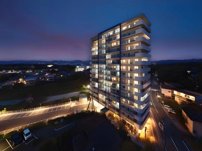 Exterior & Views