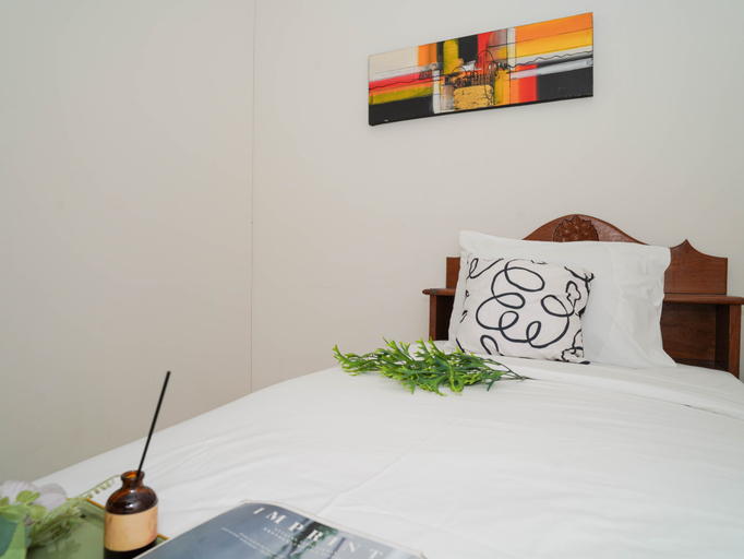 Bedroom 3, Nice Look 2BR at Podomoro Golf View Apartment By Travelio, Bogor