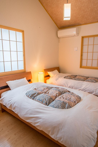 Bedroom, Yadoya Karasuma-Inn, Taitō