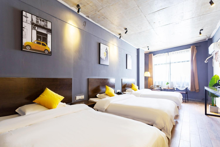 Bedroom 5, Comma Travel International Youth Hotel, Zhangjiajie
