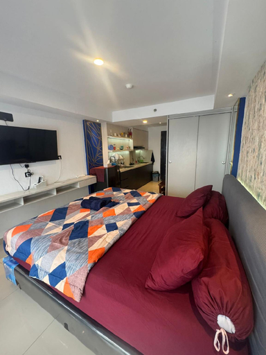 Bedroom 3, Homey Studio Apartment At Mansyur Residence, Medan