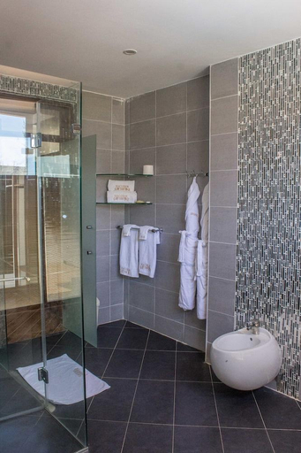 Bathroom 4, Seaclusion Diani, Msambweni