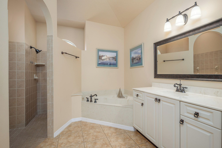Bathroom 4, Splashing Dolphins by Distinctive Beach Rentals, Flagler