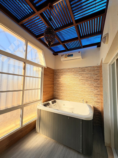 Bathroom 4, A'Sinamar Hotel Apartment, Seeb