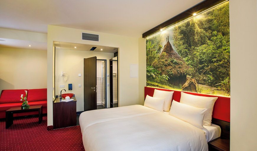 Bedroom 5, PLAZA Premium Berlin Kurfürstendamm, Berlin
