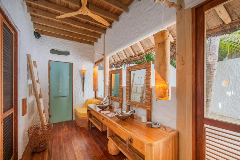 Bathroom 5, Soneva Fushi, Baa Atoll