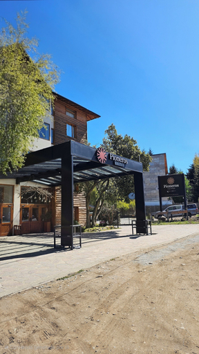 Exterior & Views, Pioneros Suites by Grupo Tierra Gaucha, Bariloche