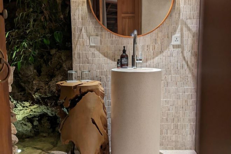 Bathroom 4, Umarato Villa Sumba, West Sumba