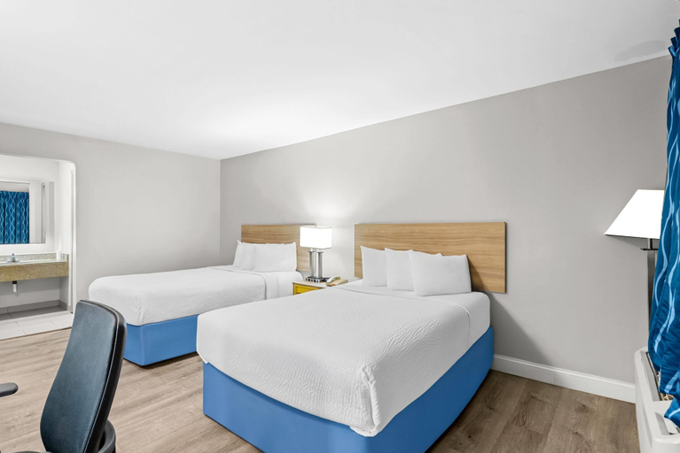Bedroom 3, Days Inn by Wyndham Chesapeake, Chesapeake