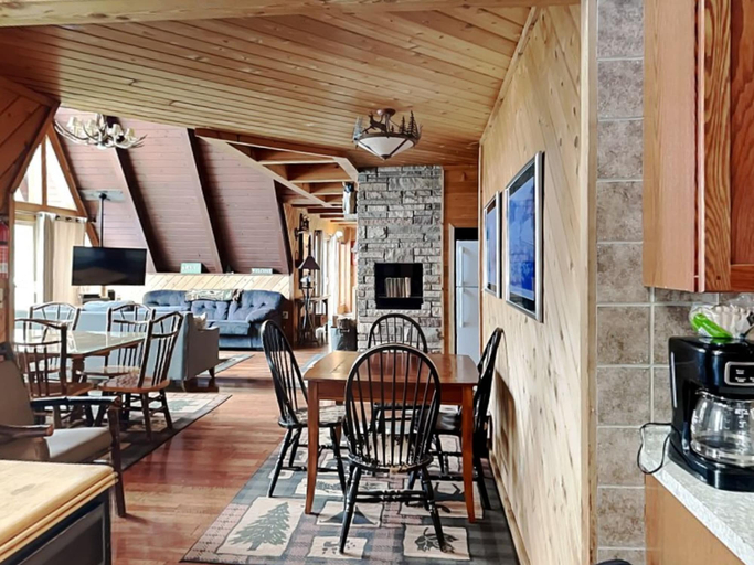 Food & Drinks, Special Memories by Taylor Made Deep Creek, Garrett