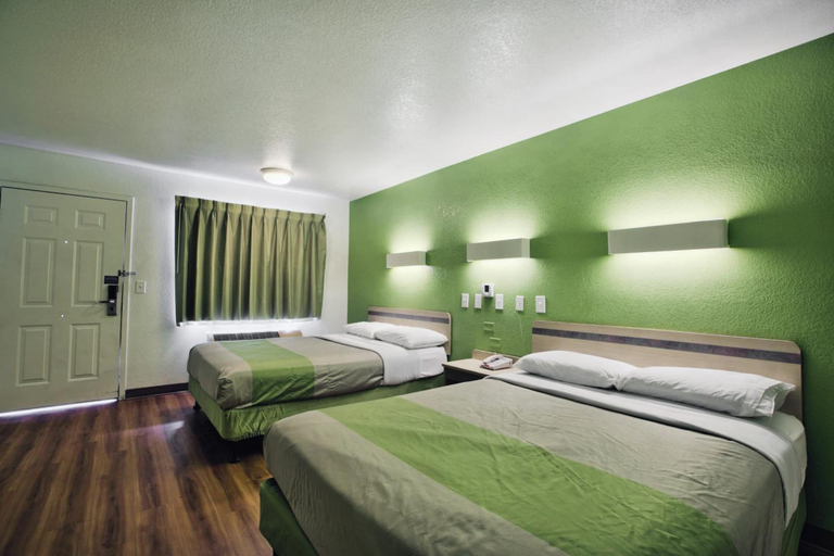 Bedroom 2, Motel 6 Tallahassee, FL - Downtown, Leon