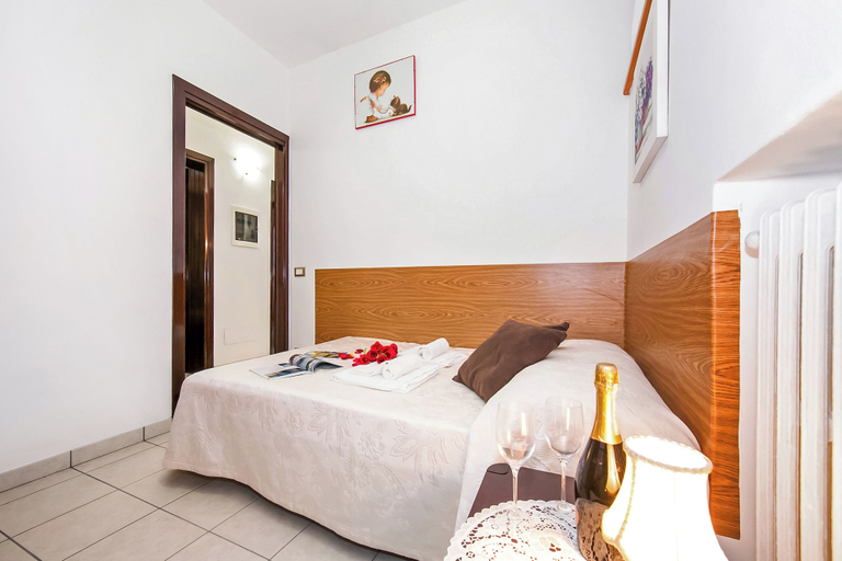 Bedroom 3, Bella Lake View, Como