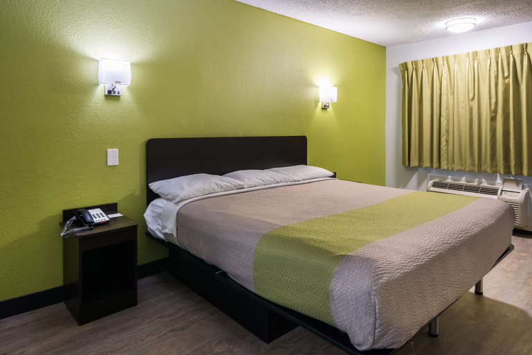 Bedroom 4, Motel 6 Irving, TX - Loop 12, Irving
