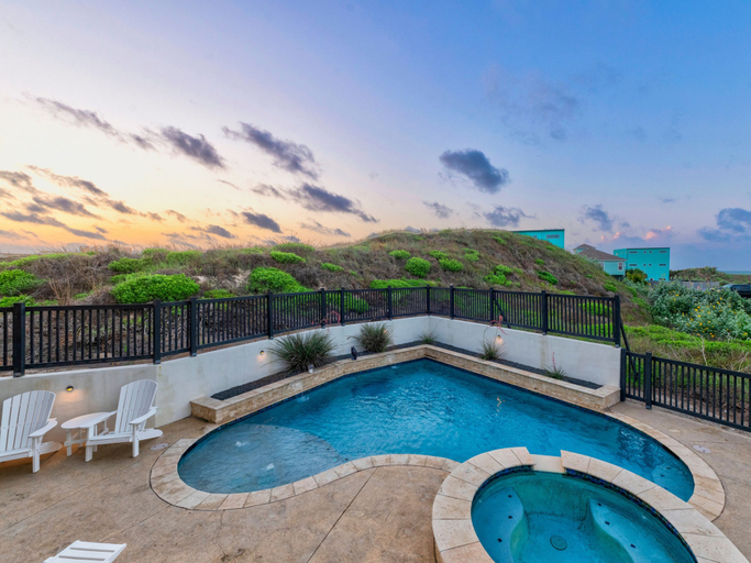 Sport & Beauty 4, Salt and Horns by Silver Sands Vacation Rentals, Nueces
