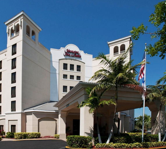 Exterior & Views 2, Hampton Inn & Suites by Hilton Miami-Doral/Dolphin Mall, Miami-Dade